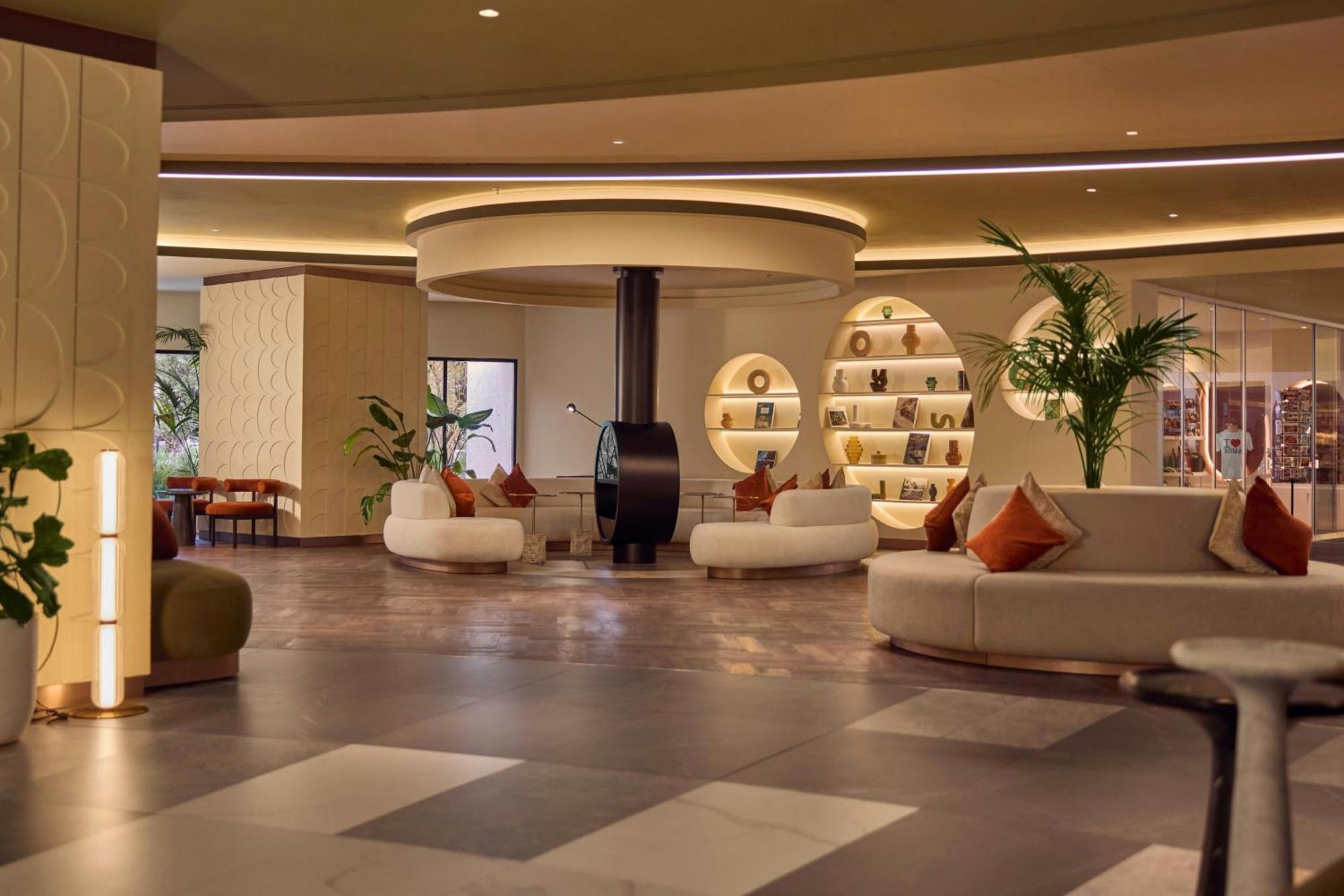 Sheraton Hotel&conference Center 4*